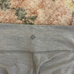Lululemon crops